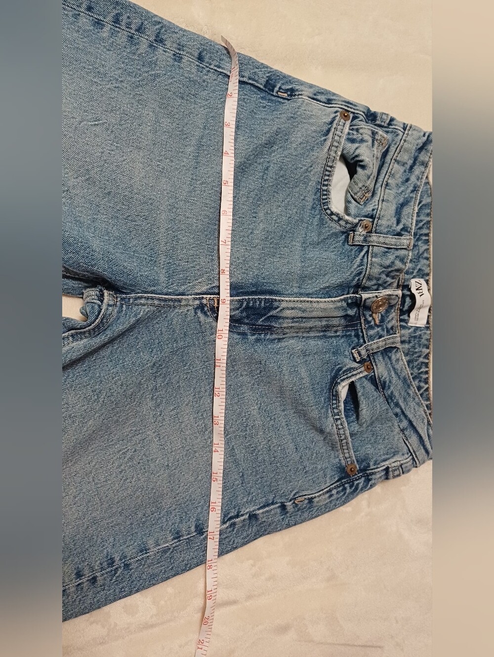 OFFERS ARE ACCEPTED | Zara Light Wash Straight Leg Jeans Women's US 6 EU 38 - Picture 9 of 9